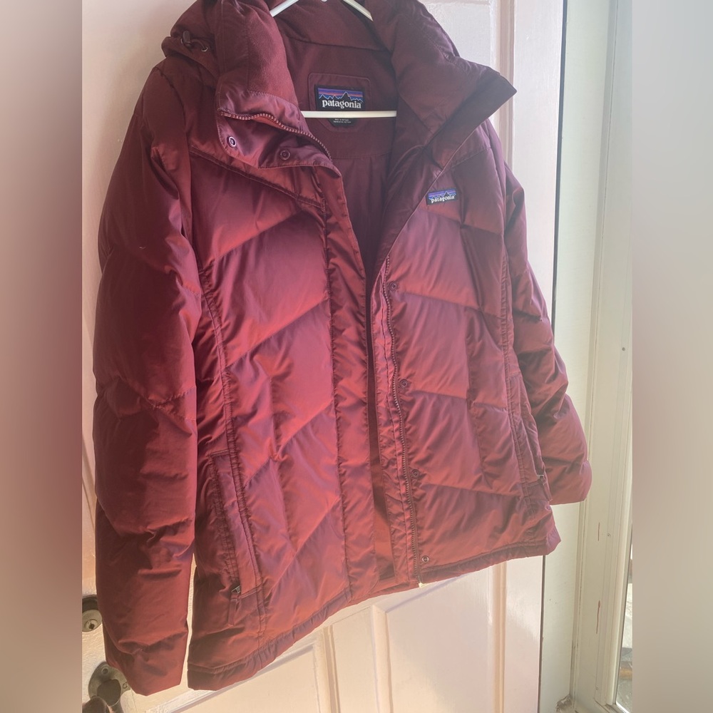 SOLD Patagonia Women’s Down With It Jacket - Maroon